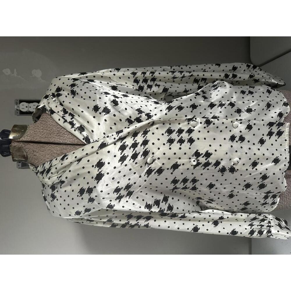 Leslie Fay Silk Button Up Blouse